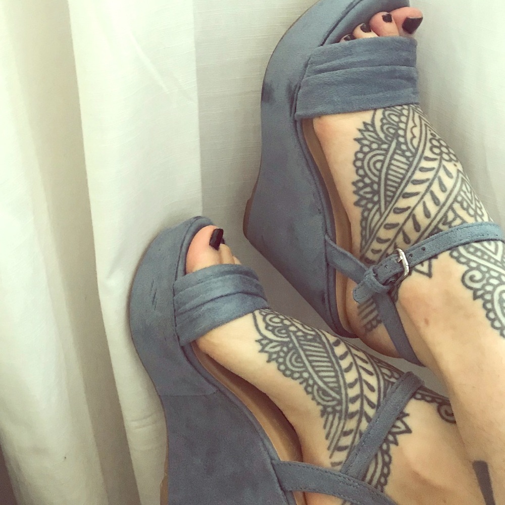 Light blue/ purple Wild Dive Lounge wedges